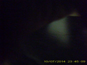 真实偷拍，趁姐姐上厕所前把摄像机放好