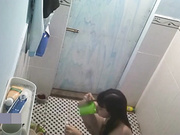 精品推薦 公共出租房拍攝到的漂亮妹子洗澡更衣 脫光光後還把碗給洗了 720P高清完整版