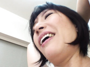 [MBMA-019] センズリ特化！思わず股間が熱くなる！どしろーとの人妻が魅せるフェラチオがエロ過ぎる - 3of5