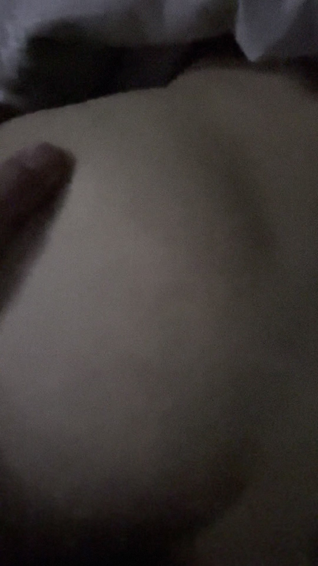 后入操无毛少妇，叫声真是太动听了,偷情太刺激了