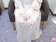 超甜美可爱圆脸19岁萝莉 白皙紧致的身材，腼腆害羞，不敢大声叫出来，还很拘谨