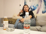 風騷少婦，風情萬種，埋頭口交舔屌，翹起大屁股扶腰後入，一下下撞擊操爽了