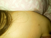 可爱小女友被窝里展现一流口技 看着都这么刺激 难找一定爽死了