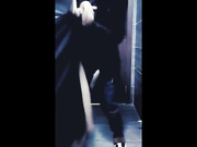 女主播网吧大胆激情啪啪 勾引楞青小伙在大厅拔下裤子就吹受不了拉到厕所就操