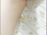 网络微拍红人鹿少女人体水果盛宴桌底下给炮友口交被无套内射对白淫荡