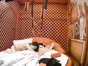 酒店偷拍对白清晰的90后性感美女操逼时不专心还看电视,男友用力狠干不小心插痛后不让操第2次了