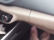 白嫩竹笋乳网红剧情演绎大冷天路边等滴滴车和司机车震呻吟销魂