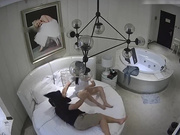 颜值不错的白衣美女酒店啪啪肉肉身材真不错是操穴的极品这技术插了好几回花样还真多