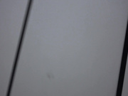 两次冒死偷窥皮肤白嫩女保安上厕所,肥美鲍鱼和窄小逼孔貌似还没人敢开苞