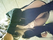 外站最新流出云上会所高清系列短旗袍妹子尿真猛都快尿到旗袍上这服饰也太前卫了两边都走光了