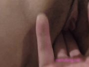 豪乳性感的高颜值美女和刚认识没多久的朋友吃完宵夜带到酒店各种玩弄啪啪,美女爽的呻吟后竟然还喷潮了!