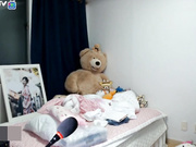 窺視afreeca知名主播忘关摄像头浴後全裸收拾房間