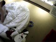 今天发个狠货大圆床宾馆偸拍罕见的啪啪只是听说的画面并不多见床上地板沙发操了一路呻吟声太狠太牛逼了