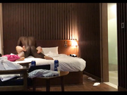 丧夫的有钱阔太太欲求不满鸭店找了一位身材壮士的非洲猛男干她是真的生猛骚妇啊啊大叫买嘎哒