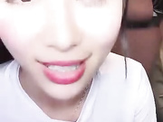 杭州高颜值性感直播美女和粉丝网友驾车到公路旁车震啪啪,一对大奶干的乱晃,肤白貌美,淫叫不止