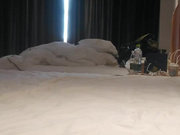 肌肉男小哥约来个熟女啪啪 穿上肉丝口交按着被操的呻吟连连喊舒服 很是诱惑喜欢不要错过