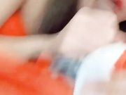 声音甜美的高颜值女神圣诞节收到礼物后被圣诞老人用鸡巴后入口爆射嘴里