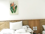 老哥越南找小姐约了个网红脸妹子TP啪啪 口交后入大力猛操呻吟娇喘非常诱人