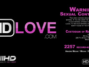 娃娃脸漂亮亚裔混血美少女臀肥波大被光头猛男肏到高潮