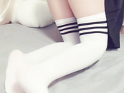 最新2018极品爆乳女神私人玩物之白袜高校装的爆乳女神 制服诱惑 豪乳美腿 高清私拍63P 高清720P完整版