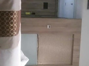 约啪达人酒店网约个子很高又漂亮的大长腿短裙美女啪啪,比较敏感一次就把美女操爽了,没走又免费让他再干一次.国语