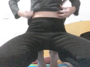 大奶萌妹子私人定制的露脸自慰视频流出