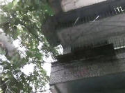 《户外找站街女》零零后小伙路边按摩店找按摩女体验姐姐会错意思说舔很脏到出租屋吃快餐_ev