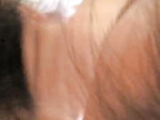 16 骚货女同事超近镜头吃鸡巴，她是真的喜欢吃