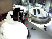 情趣酒店水滴摄像头偷拍秃顶中年男和情人啪啪没控制住内射了被脚踹对白清晰