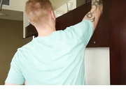 漂亮宝贝饥渴难耐去她的邻居家吸他的大鸡巴