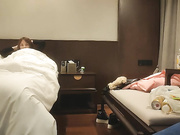 D罩杯小少妇奶子真是挺骚货这钱花得值啪啪超主动