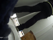 坐盗市流出新系列国内某大学课间女厕TP第4.5季合并牛仔裤妹子飞脚真厉害