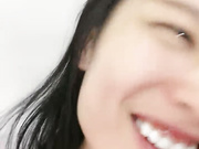 震动棒做一日女朋友爆震骚穴呻吟乱喷