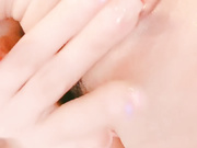 萝莉白嫩美乳小淫穴一摸就出水