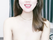 九头身美腿水蛇腰白丝高跟鞋搔首弄姿厕所掰穴尿尿