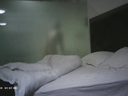 佛爷酒店约炮80斤巨乳白嫩美女一边干还一边手机玩自拍720P高清无水印完整版