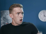 她的救星肥臀骚妇给了他一个口交深喉的作业